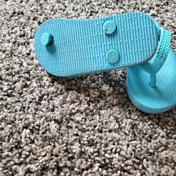 Summer Flip Flops - Picture 2 of 2